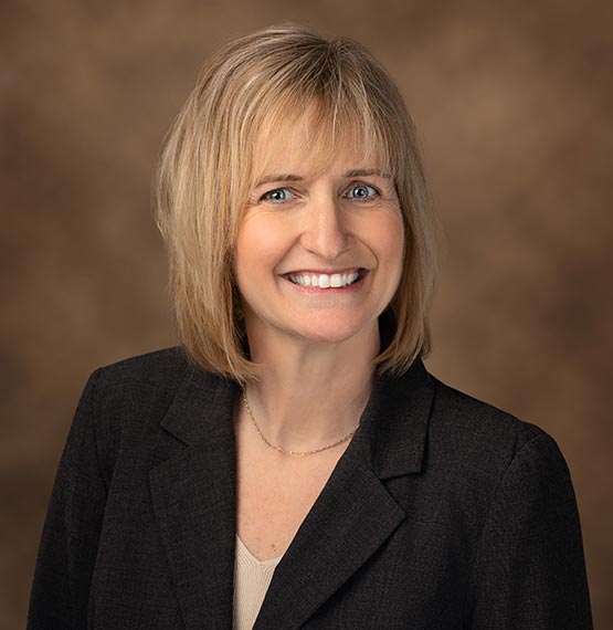 headshot of Brenda Anderson, Mortgage Loan Officer for AbbyBank